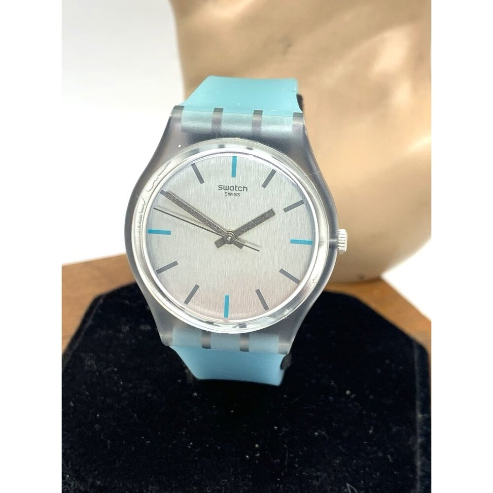 Swatch Women's Watch GM185 Sea Pool Swiss Quartz Silver Blue Rubber Band 34mm